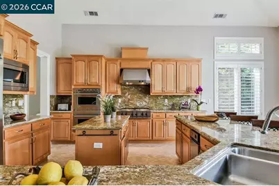 243 Lyndhurst Pl, San Ramon, CA 94583 - Photo 4