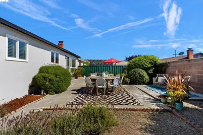 15555 Tilden St, San Leandro, CA 94579 - Photo 30