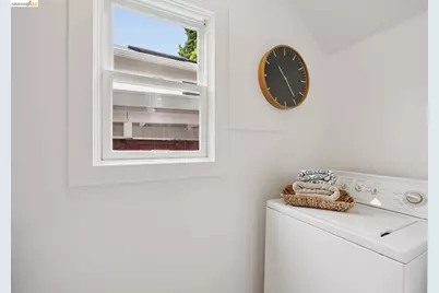 5360 James Ave, Oakland, CA 94618 - Photo 32