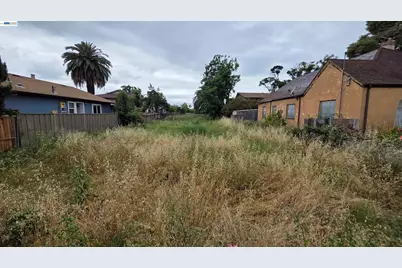 29181 Dixon St, Hayward, CA 94544 - Photo 1