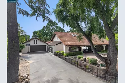 1675 Garnet Ln, Concord, CA 94519 - Photo 2