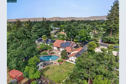 1675 Garnet Ln, Concord, CA 94519 - Photo 50