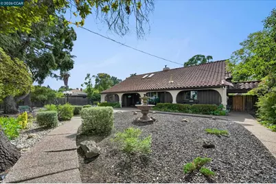 1675 Garnet Ln, Concord, CA 94519 - Photo 4