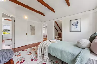 6004 Auburn Avenue, Oakland, CA 94618 - Photo 38