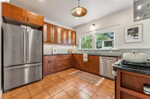 6004 Auburn Ave, Oakland, CA 94618 - Photo 16
