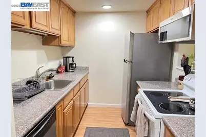 2300 Sycamore Ln #5, Davis, CA 95616 - Photo 10