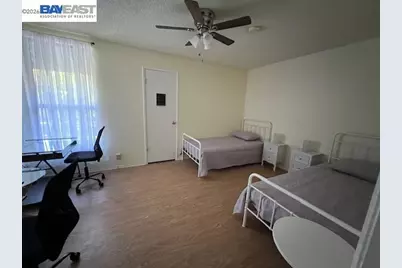 2300 Sycamore Ln #5, Davis, CA 95616 - Photo 6