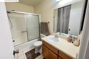2300 Sycamore Ln, Davis, CA 95616 - Photo 14