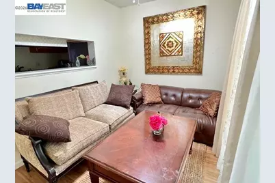 2300 Sycamore Ln #5, Davis, CA 95616 - Photo 8