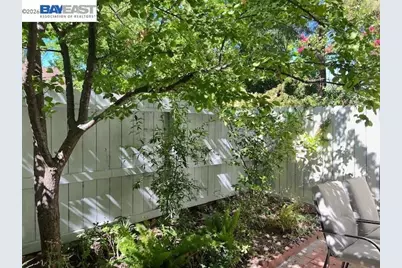 2300 Sycamore Ln #5, Davis, CA 95616 - Photo 18