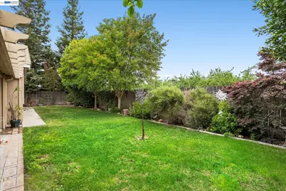 744 Vasconcellos Ave, Manteca, CA 95336 - Photo 48