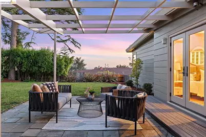 4 Estates Dr, Kensington, CA 94707 - Photo 2