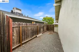 1572 Hollyhock St, Livermore, CA 94551 - Photo 24
