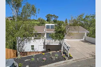 3424 Woodview Dr, Lafayette, CA 94549 - Photo 1
