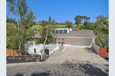 3424 Woodview Dr, Lafayette, CA 94549 - Photo 2