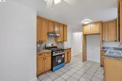 134 41st St, Richmond, CA 94804 - Photo 8