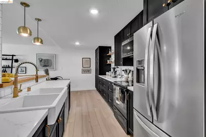 77 Fairmount Ave #105, Oakland, CA 94611 - Photo 16