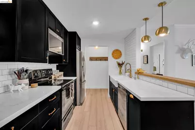 77 Fairmount Ave #105, Oakland, CA 94611 - Photo 12