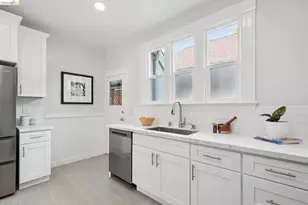 3781 Manila Ave, Oakland, CA 94609 - Photo 14