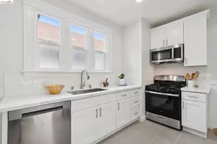 3781 Manila Ave, Oakland, CA 94609 - Photo 12