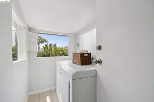 3781 Manila Ave, Oakland, CA 94609 - Photo 34