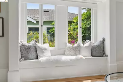 3781 Manila Ave, Oakland, CA 94609 - Photo 8
