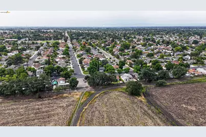 853 Sutherland Dr, Stockton, CA 95210 - Photo 50