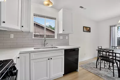 853 Sutherland Dr, Stockton, CA 95210 - Photo 14