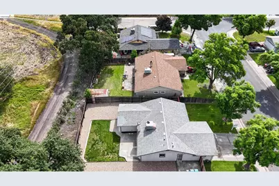 853 Sutherland Dr, Stockton, CA 95210 - Photo 44