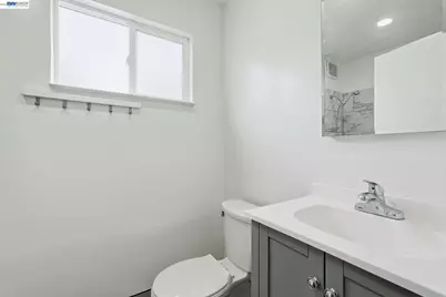 2858 17th St, San Pablo, CA 94806 - Photo 24