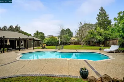 1016 Pine Hollow Ct, Clayton, CA 94517 - Photo 40