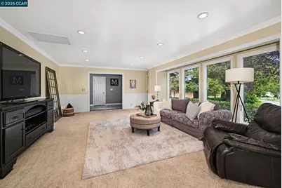 1016 Pine Hollow Ct, Clayton, CA 94517 - Photo 10