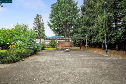 1016 Pine Hollow Ct, Clayton, CA 94517 - Photo 48