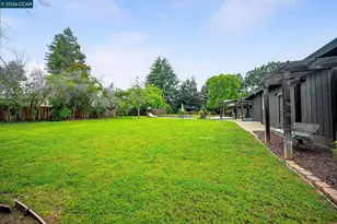 1016 Pine Hollow Ct, Clayton, CA 94517 - Photo 44