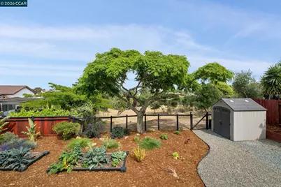 203 Radnor Court, Benicia, CA 94510 - Photo 40