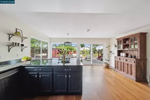 203 Radnor Ct, Benicia, CA 94510 - Photo 12