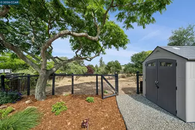 203 Radnor Court, Benicia, CA 94510 - Photo 46
