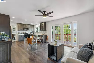 11165 Lochard St, Oakland, CA 94605 - Photo 26