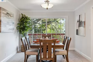 11165 Lochard St, Oakland, CA 94605 - Photo 18
