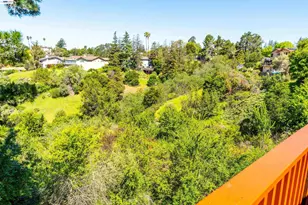 11165 Lochard St, Oakland, CA 94605 - Photo 34