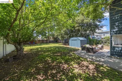 1511 Sherman St, Alameda, CA 94501 - Photo 4