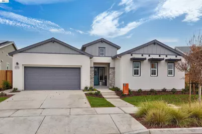 1371 Crescent Avenue, Manteca, CA 95336 - Photo 2