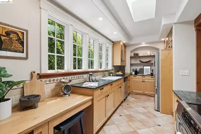 2370 Marin Ave, Berkeley, CA 94708 - Photo 14