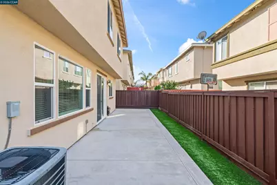 2273 Toscana Dr, Pittsburg, CA 94565 - Photo 54