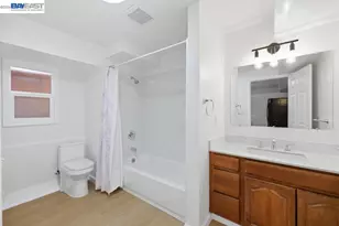 7419 Hillside St, Oakland, CA 94605 - Photo 10