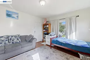 7419 Hillside St, Oakland, CA 94605 - Photo 24