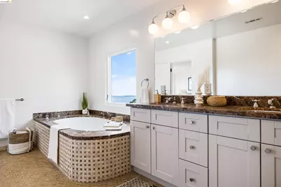1530 Campus Dr, Berkeley, CA 94708 - Photo 34