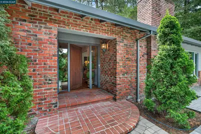56 Camino Encinas, Orinda, CA 94563 - Photo 4