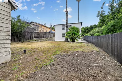 24657 Leona Dr, Hayward, CA 94542 - Photo 28