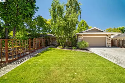 102 Brookfield Dr, Moraga, CA 94556 - Photo 20